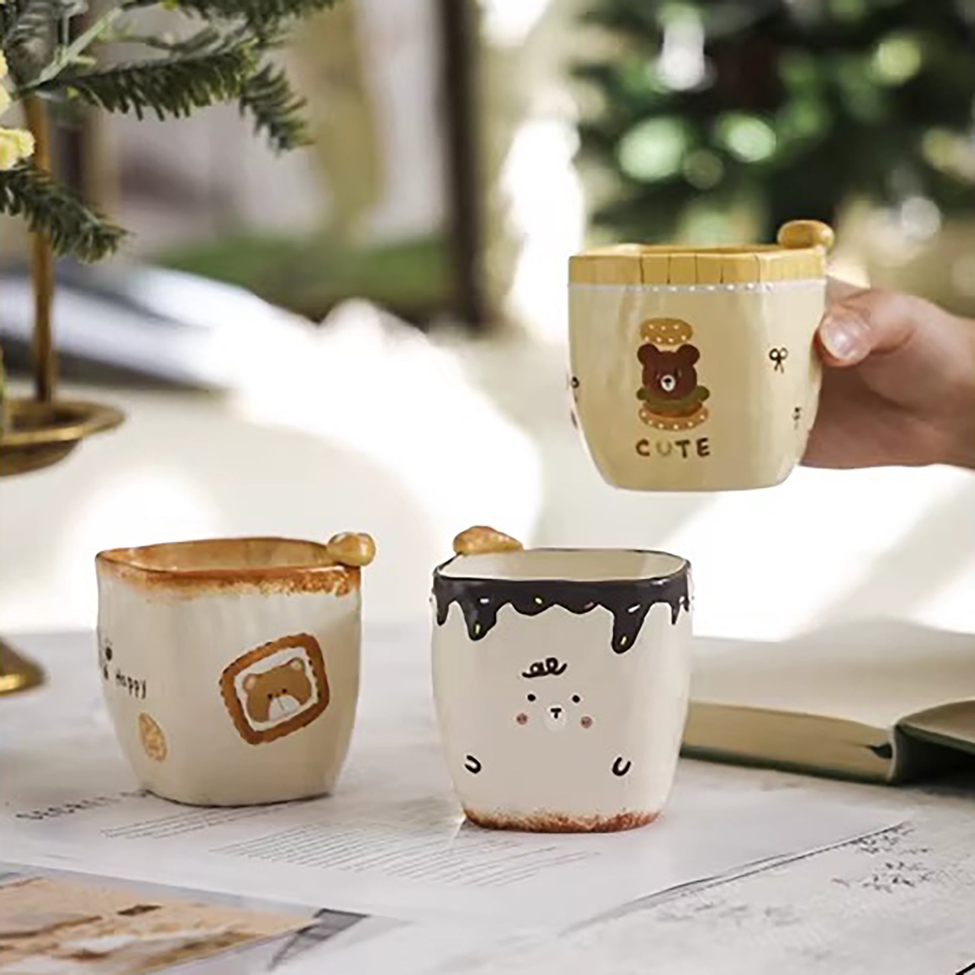 Tasse à café artisanale avec décor pain en relief