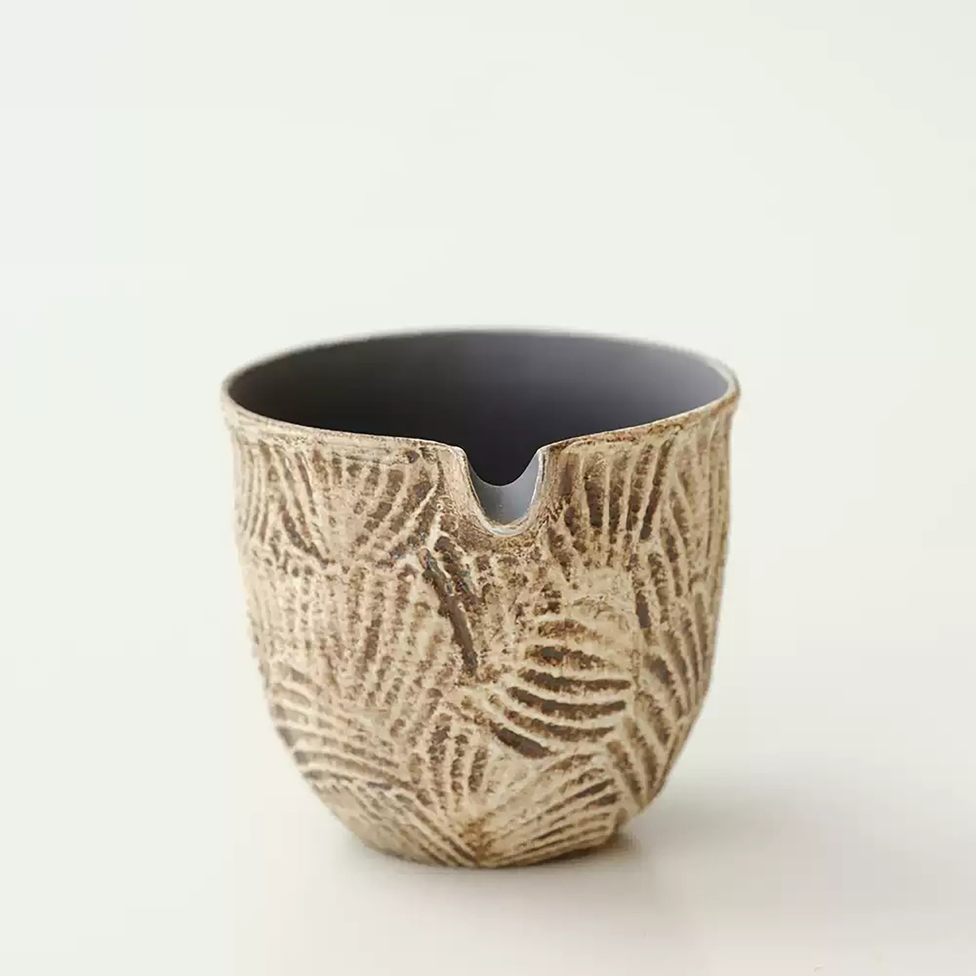 Tasse à partager effet pierre Kohiki à motif plume sculpté main