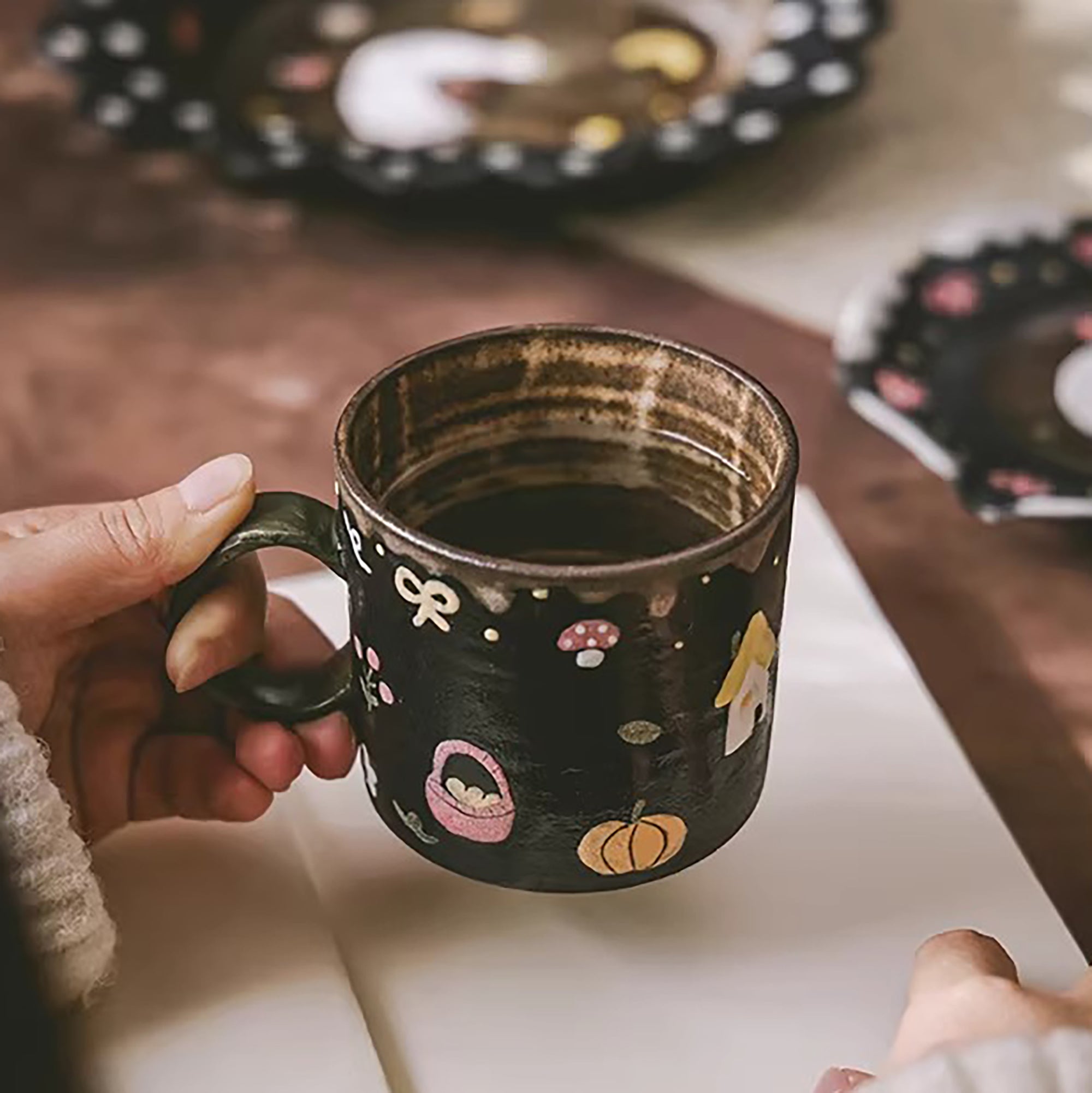 Tasse en céramique argile violette série Nuit & Oiseau blanc