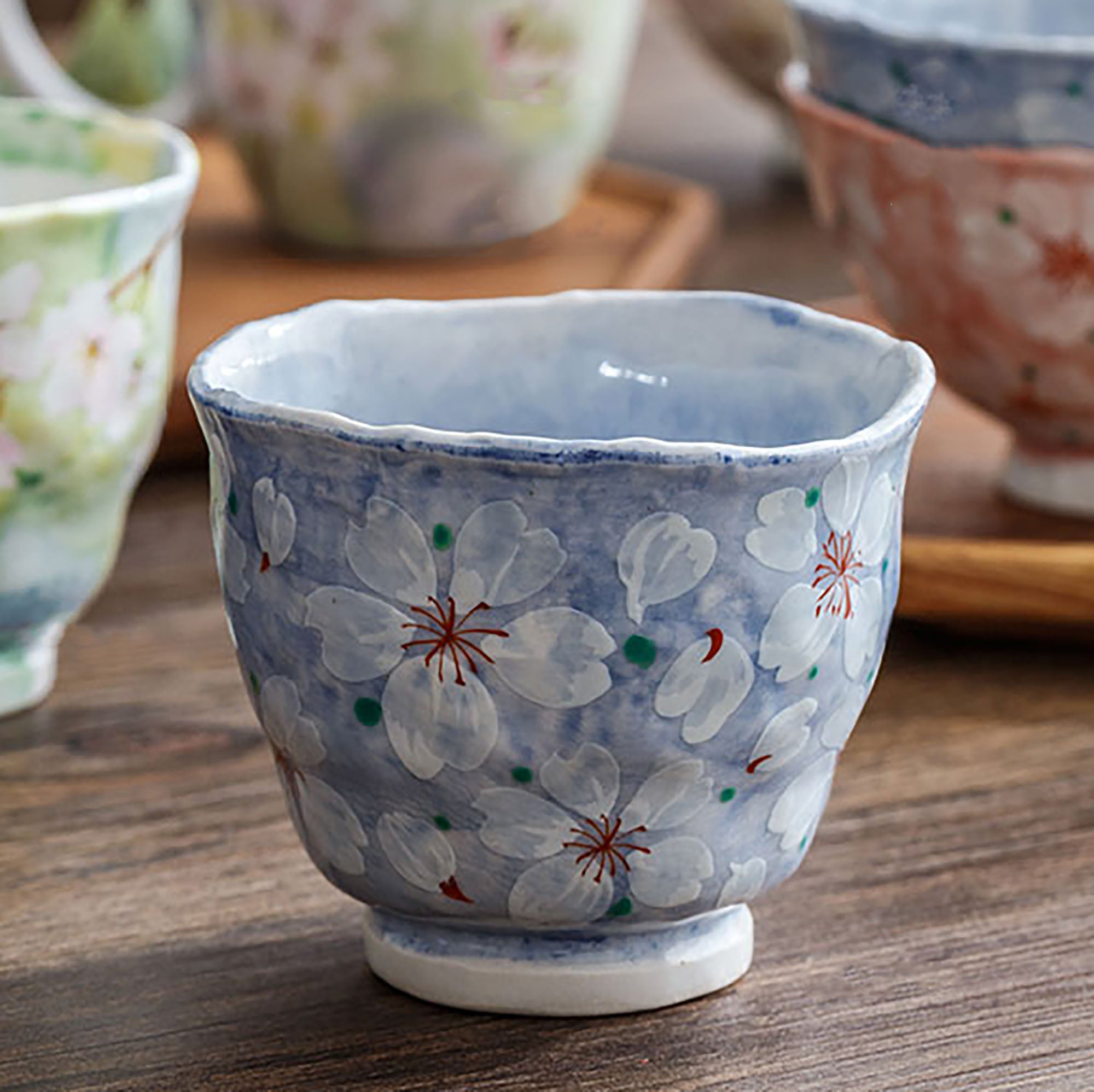 Tasse en céramique fait main motif fleur de cerisier