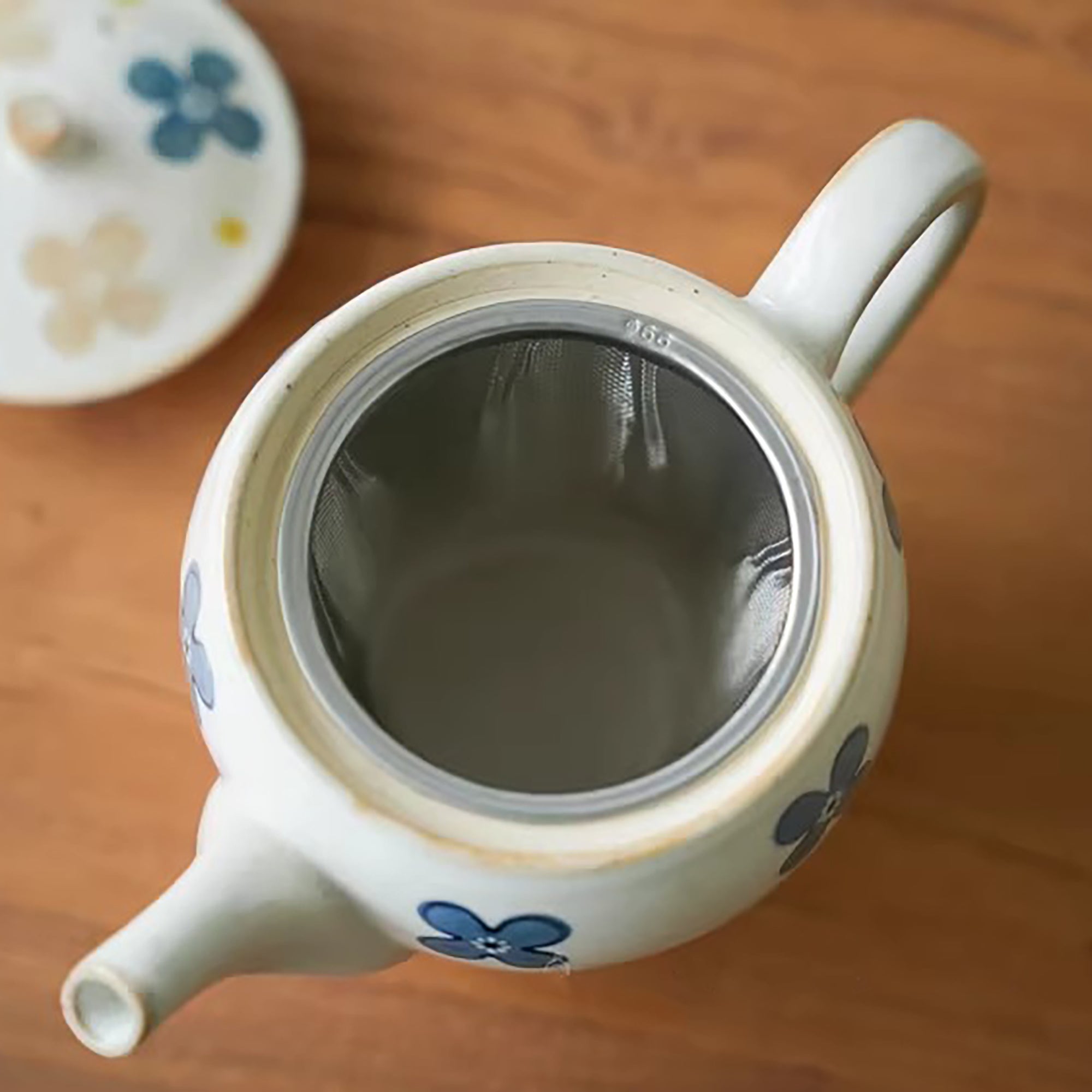 Théière artisanale Hasami-yaki motif fleur