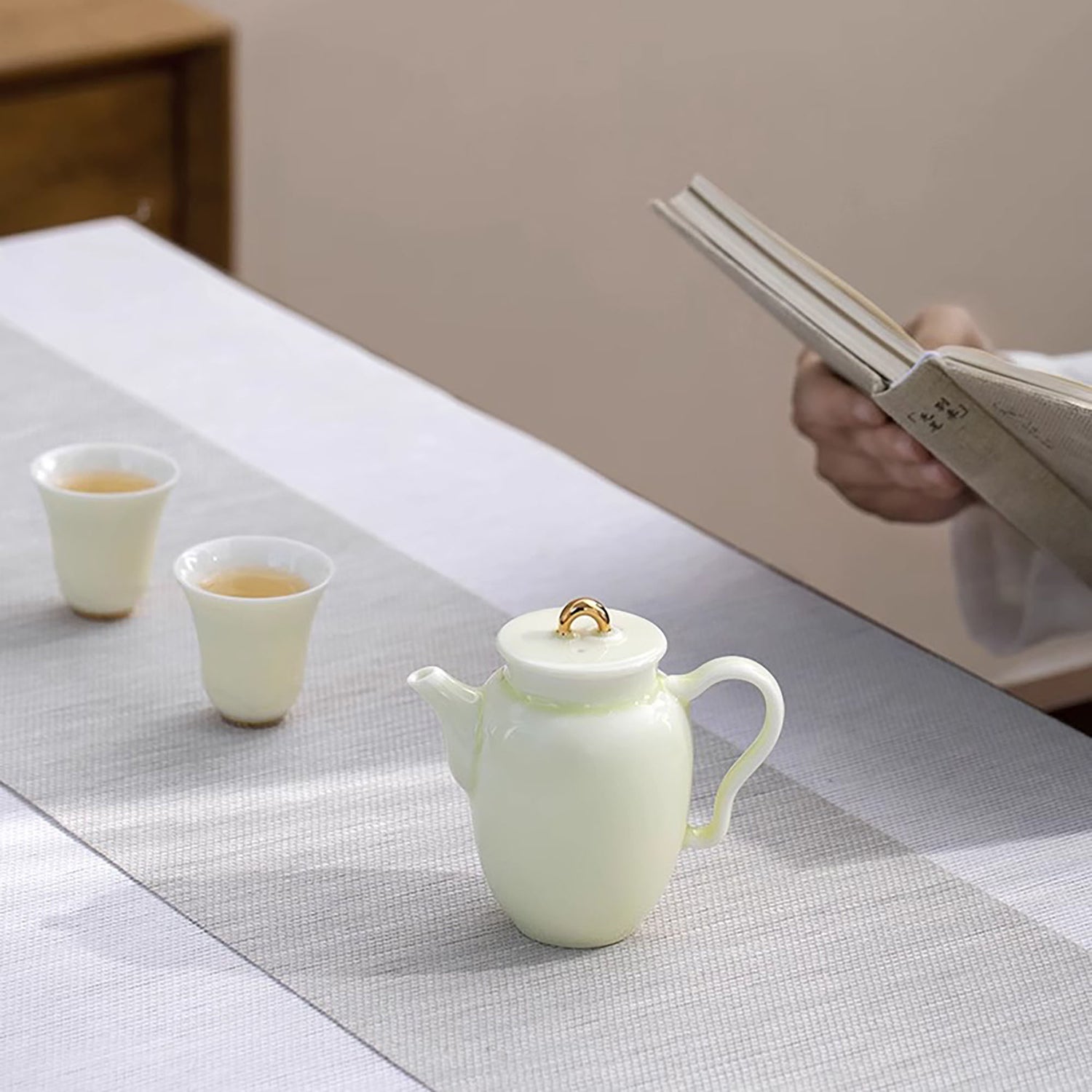 Théière en porcelaine de Jingdezhen inspirée du style Song