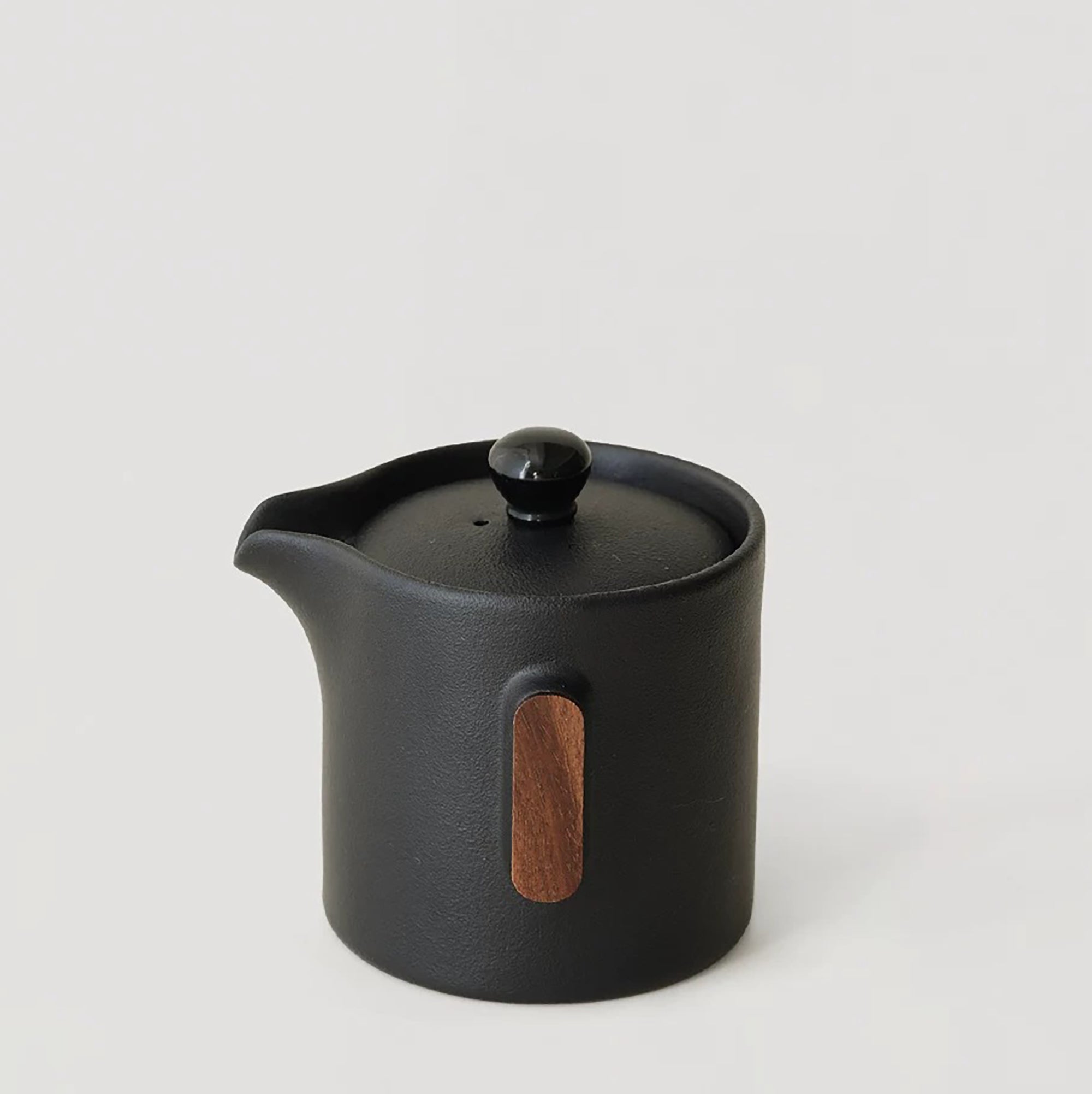 Théière latérale en grès noir mat