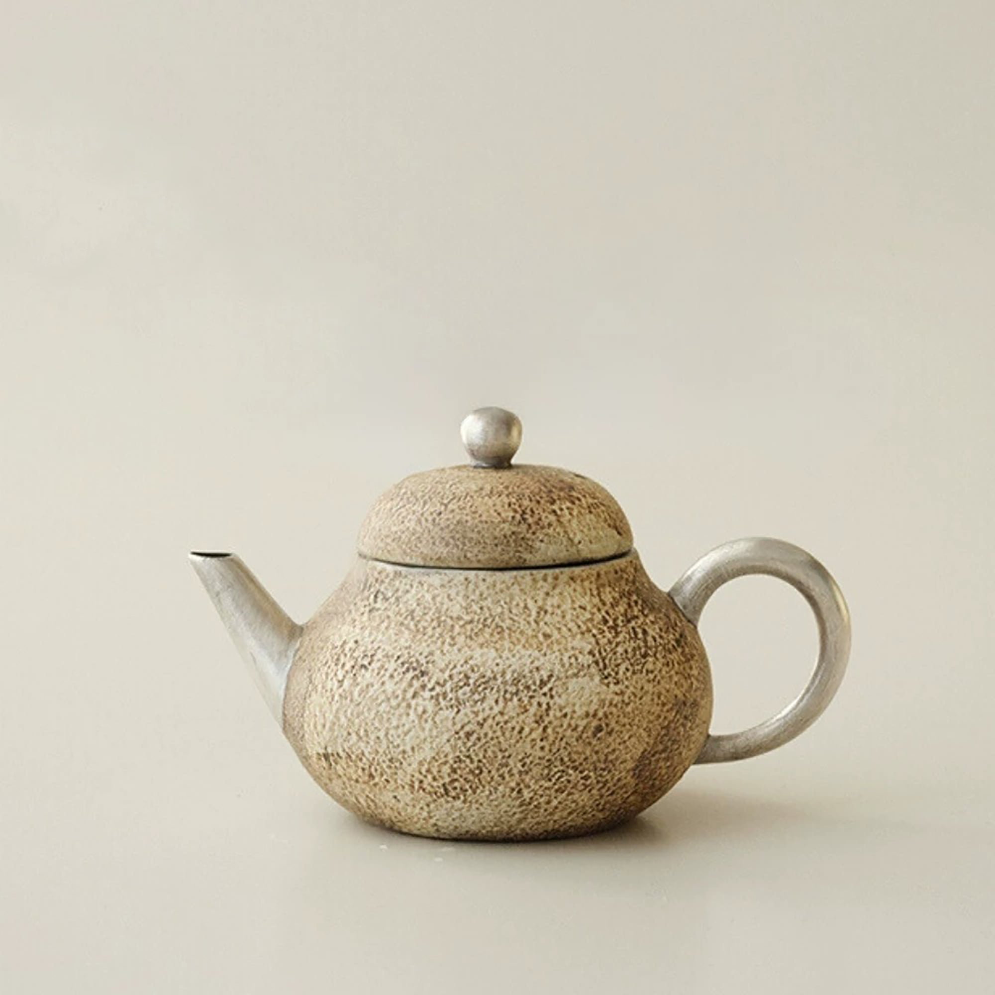 Théière forme poire style pierre