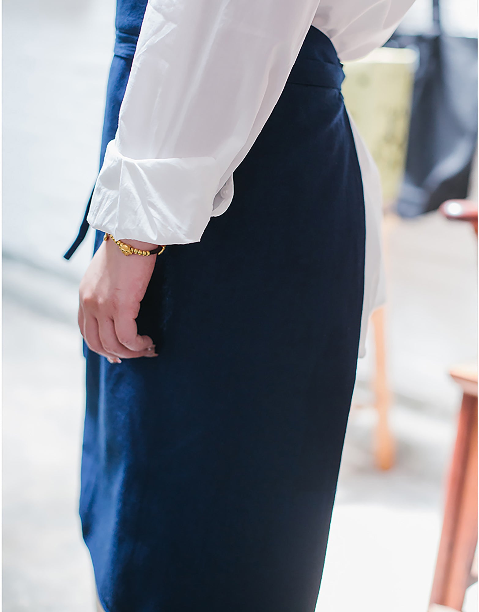 Tablier traditionnel en indigo teint à la cire végétale