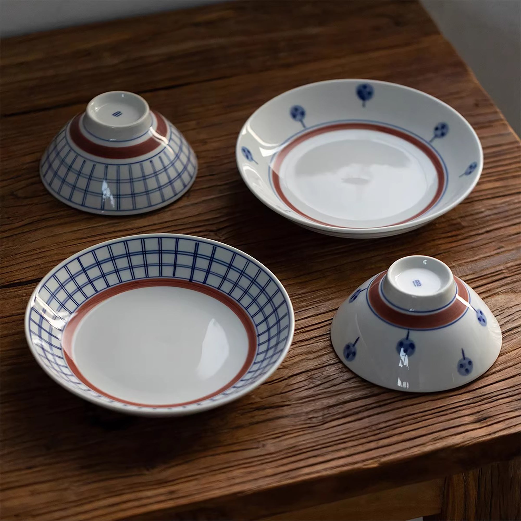 Vaisselle Minoyaki motif arbres et carreaux peinte à la main