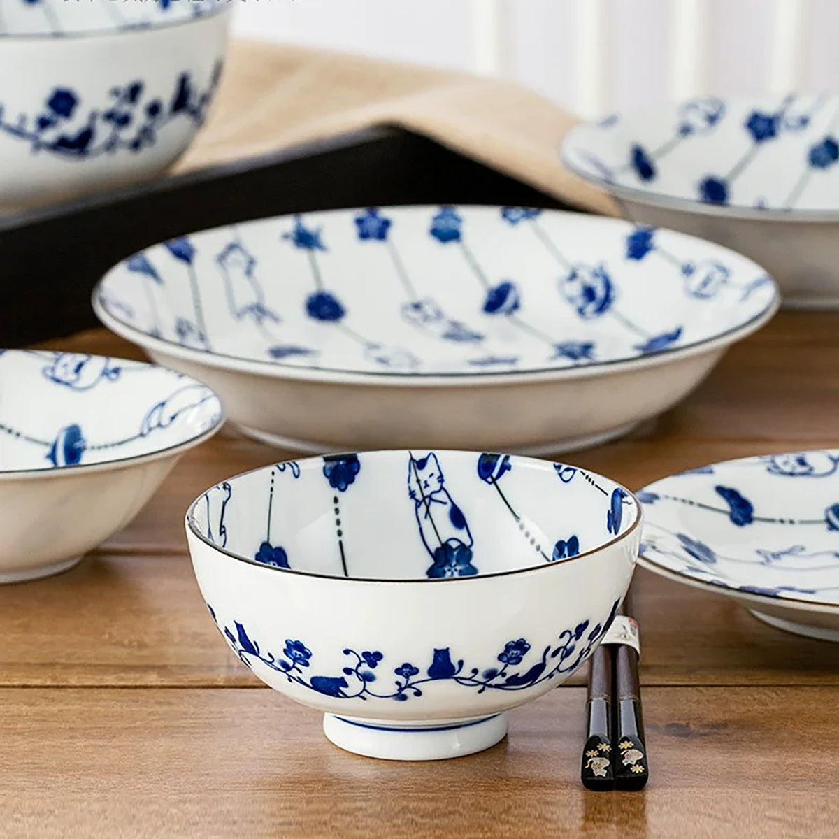 Service de vaisselle Minoyaki avec bonheur en guirlande