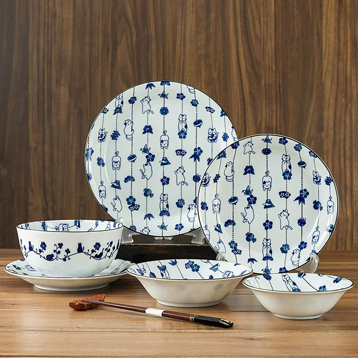 Service de vaisselle Minoyaki avec bonheur en guirlande