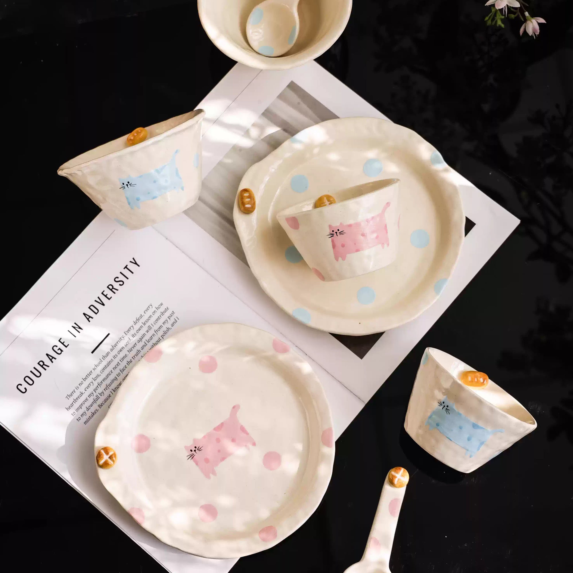 Vaisselle en céramique peint à la main avec motif chat