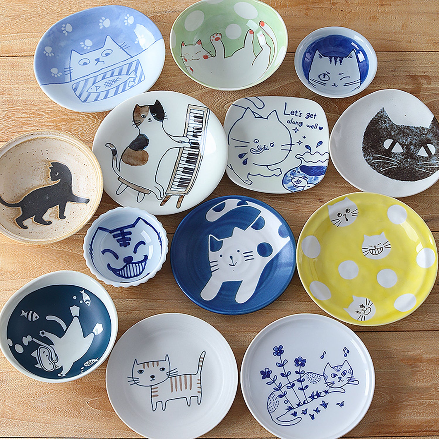 Vaisselle avec mignon design de chat