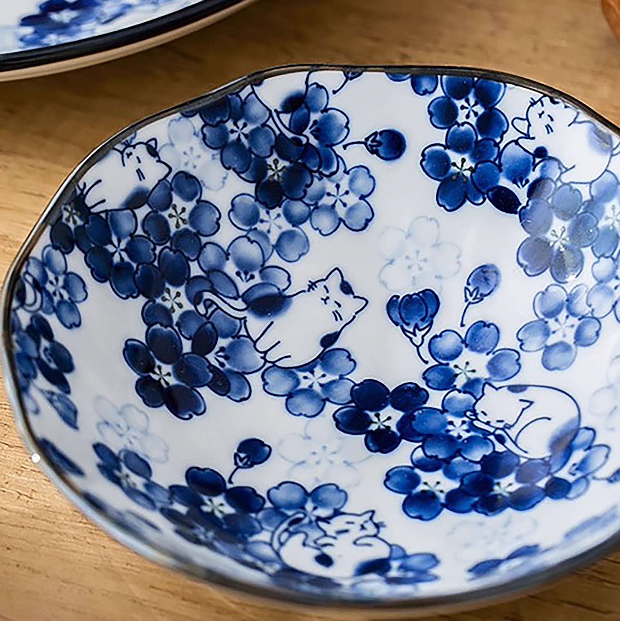 Service de vaisselle Minoyaki avec motifs chats et fleurs