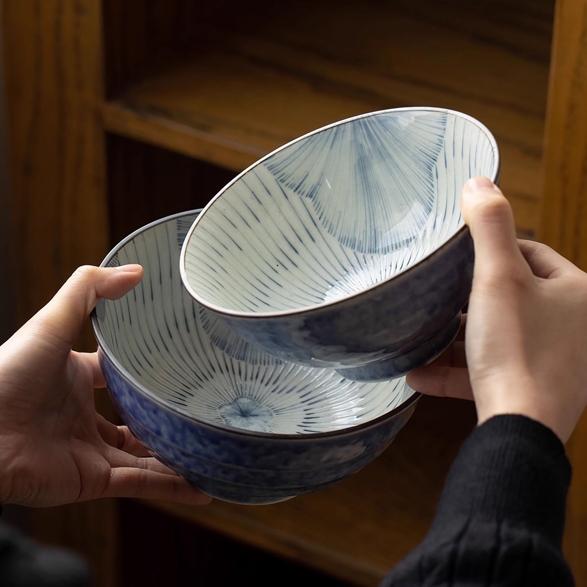 Vaisselle en céramique Mino-yaki "Sakura bleue sous la pluie”