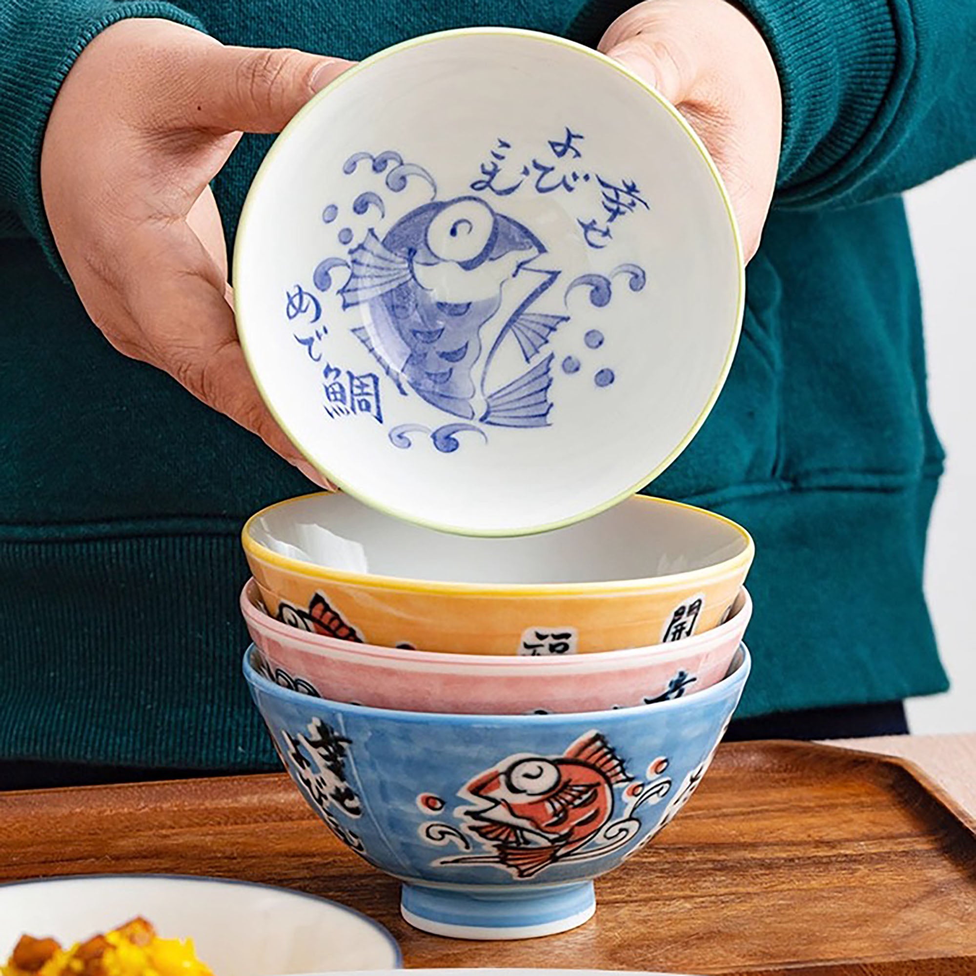 Bols à riz avec design bonheur japonais