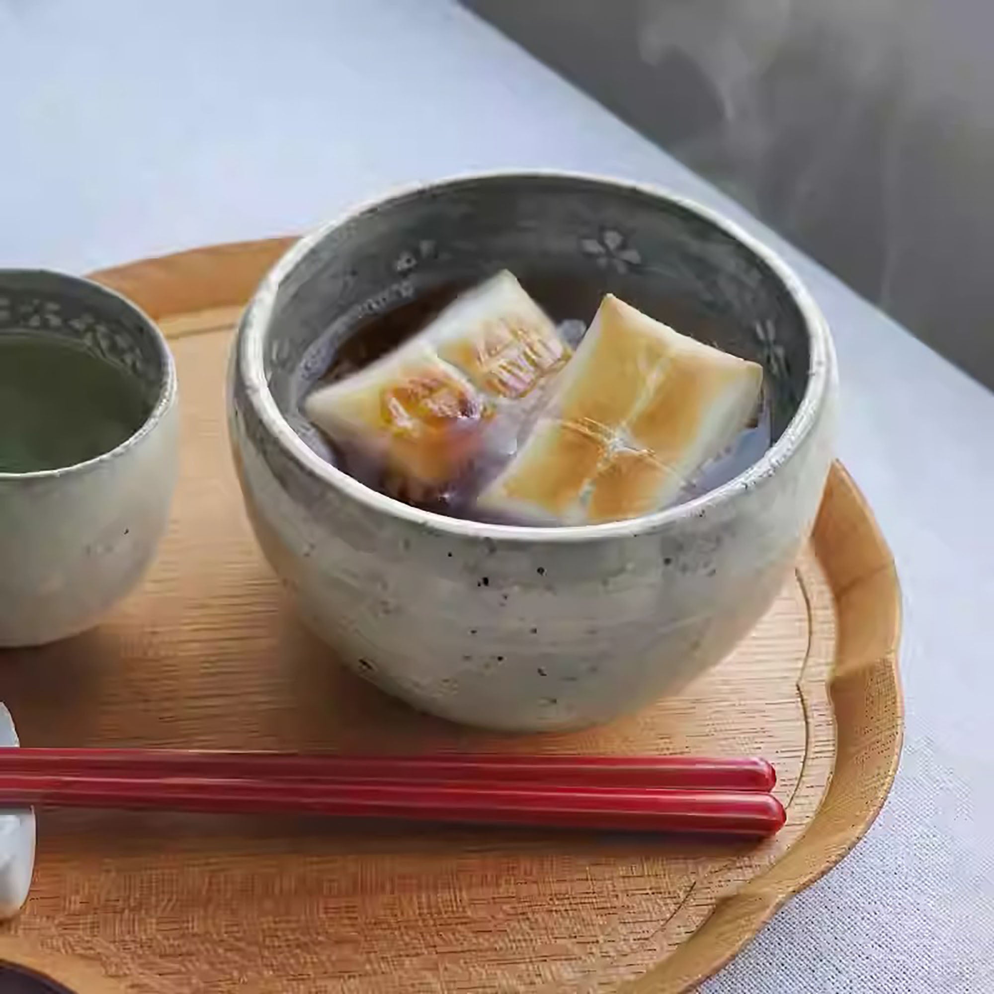 Bol Ginpo Mishima avec motif floral
