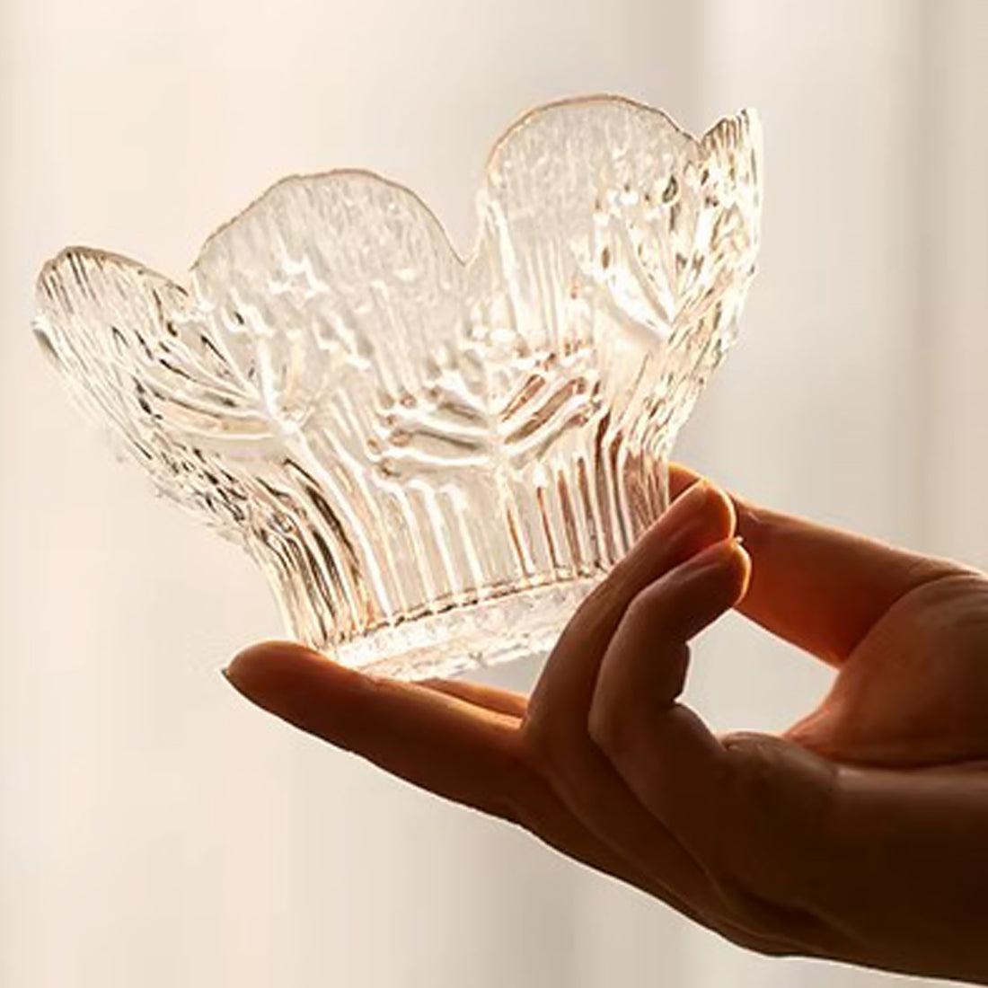 Bol en verre motif fleur bord irrégulier