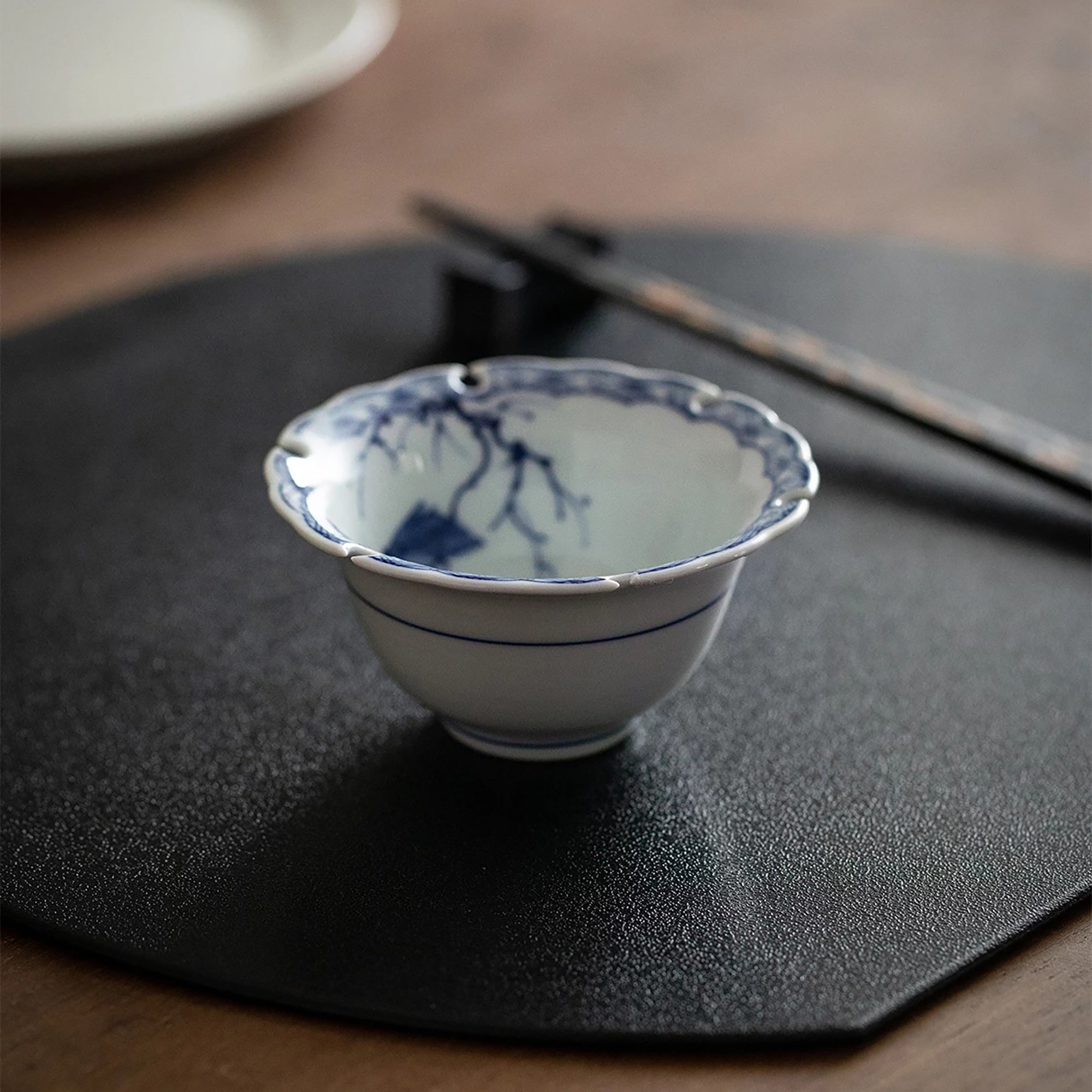 Vaisselle Hamato Arita-yaki bleu et blanc motif oiseau