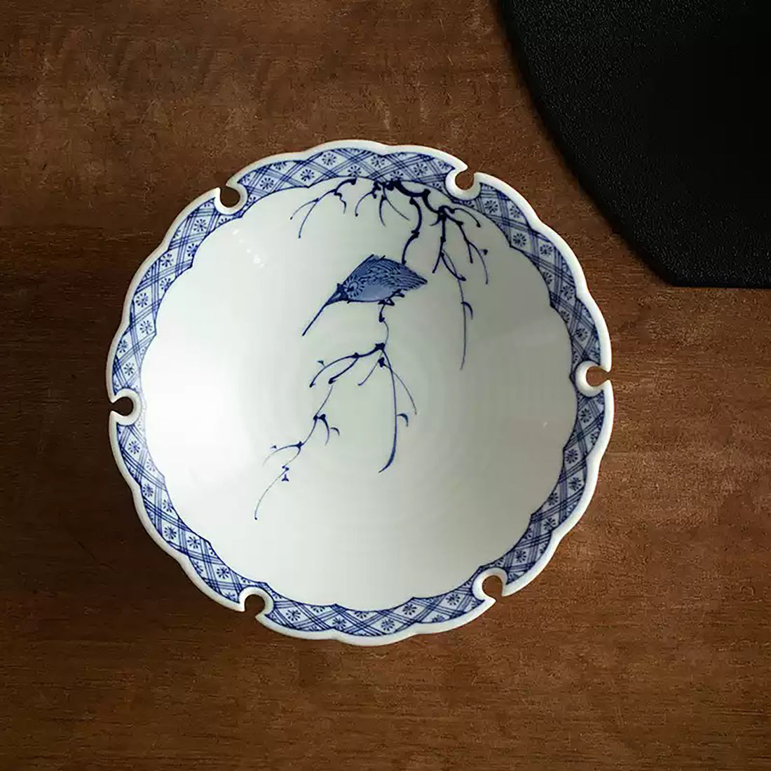 Vaisselle Hamato Arita-yaki bleu et blanc motif oiseau