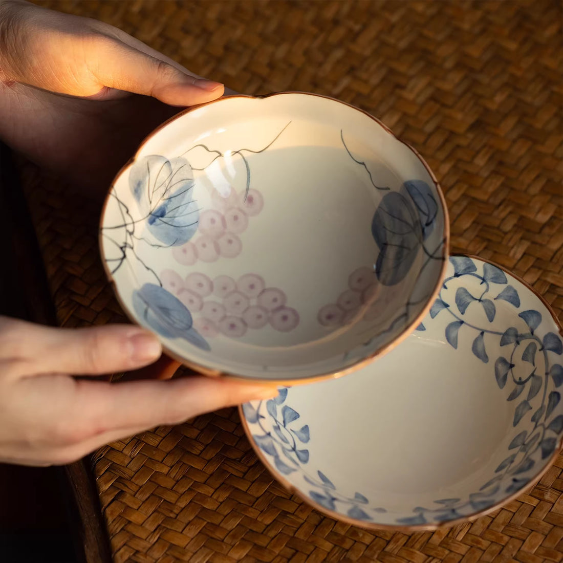 Assiette Minoyaki motif champêtre peinte à la main