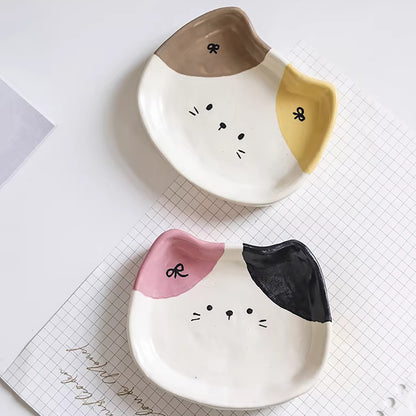 Petite assiette artisanale en forme de chat