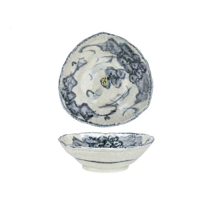 Plate with camellia pattern