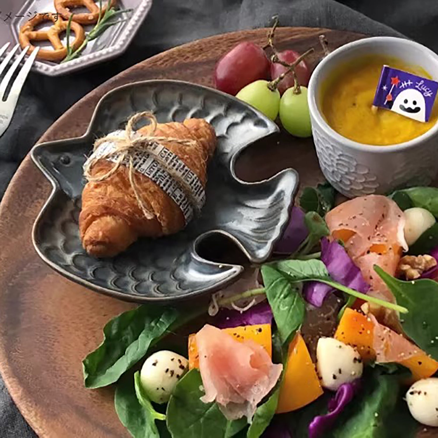 Assiette en céramique Mino-yaki forme oiseau