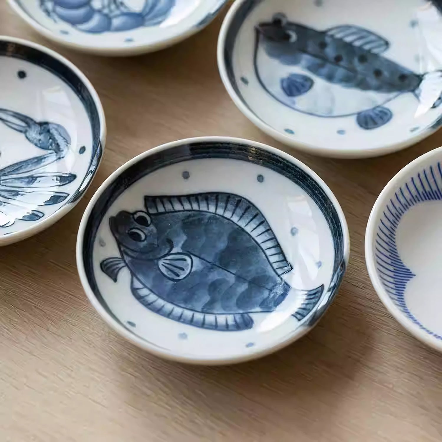 Assiettes à apéritif japonaises