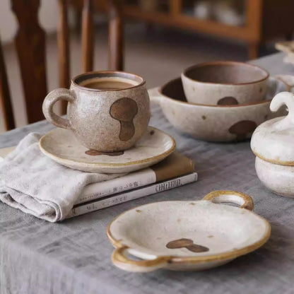 Assiette en céramique artisanale motif champignon