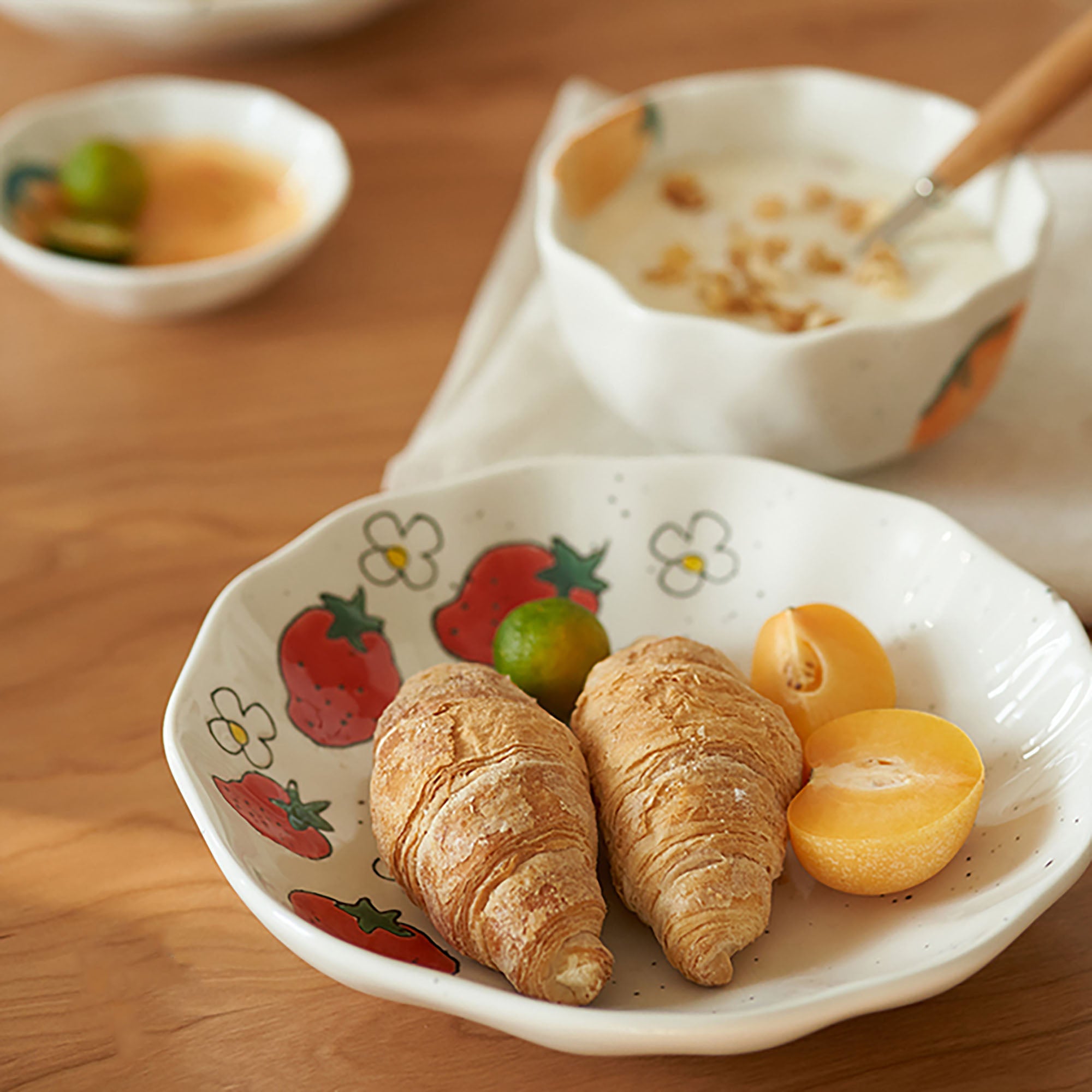 ASSIETTE AVEC MOTIF FRUIT À SIYUE