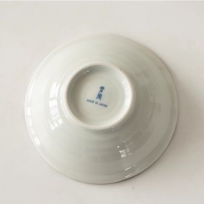 Assiette creuse Minoyaki à motifs bleu et blanc