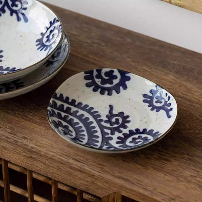 Assiette Minoyaki avec motif tako-karakusa