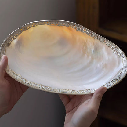 Plateau en nacre naturelle avec bord or ou argent