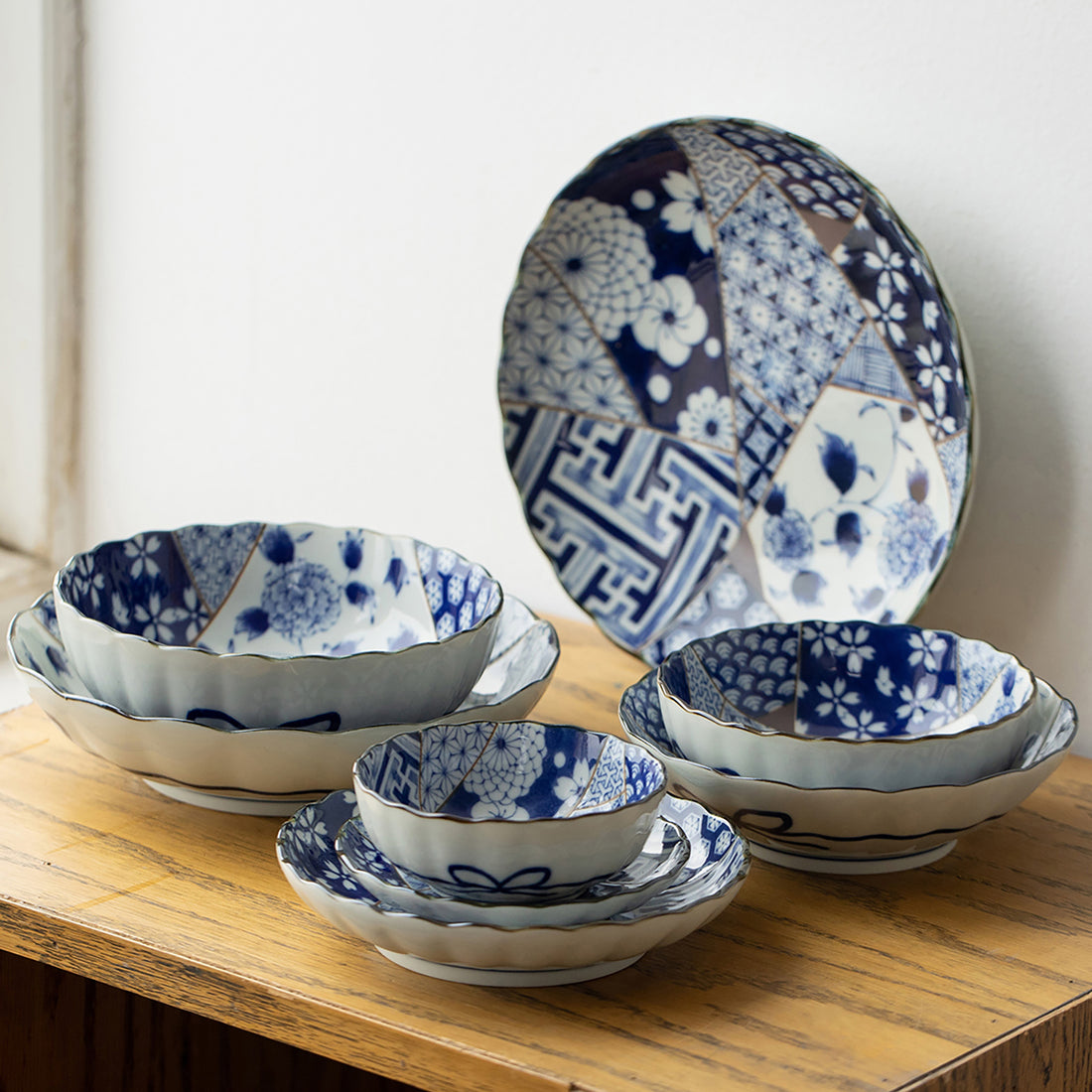 ASSIETTE SAKURA BLEU DE MINO