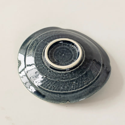 Assiette en céramique Setoyaki avec motifs floraux