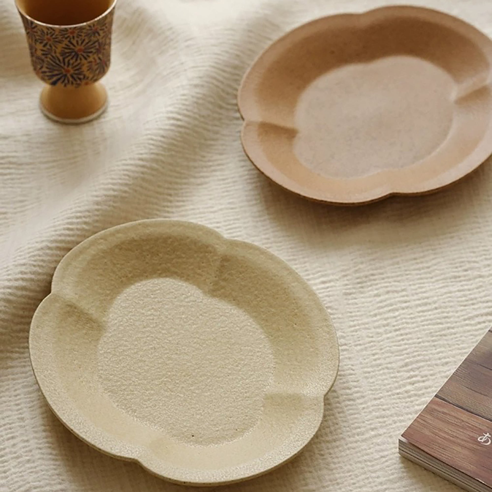 Assiette en forme de fleur begonia à effet cuisson four