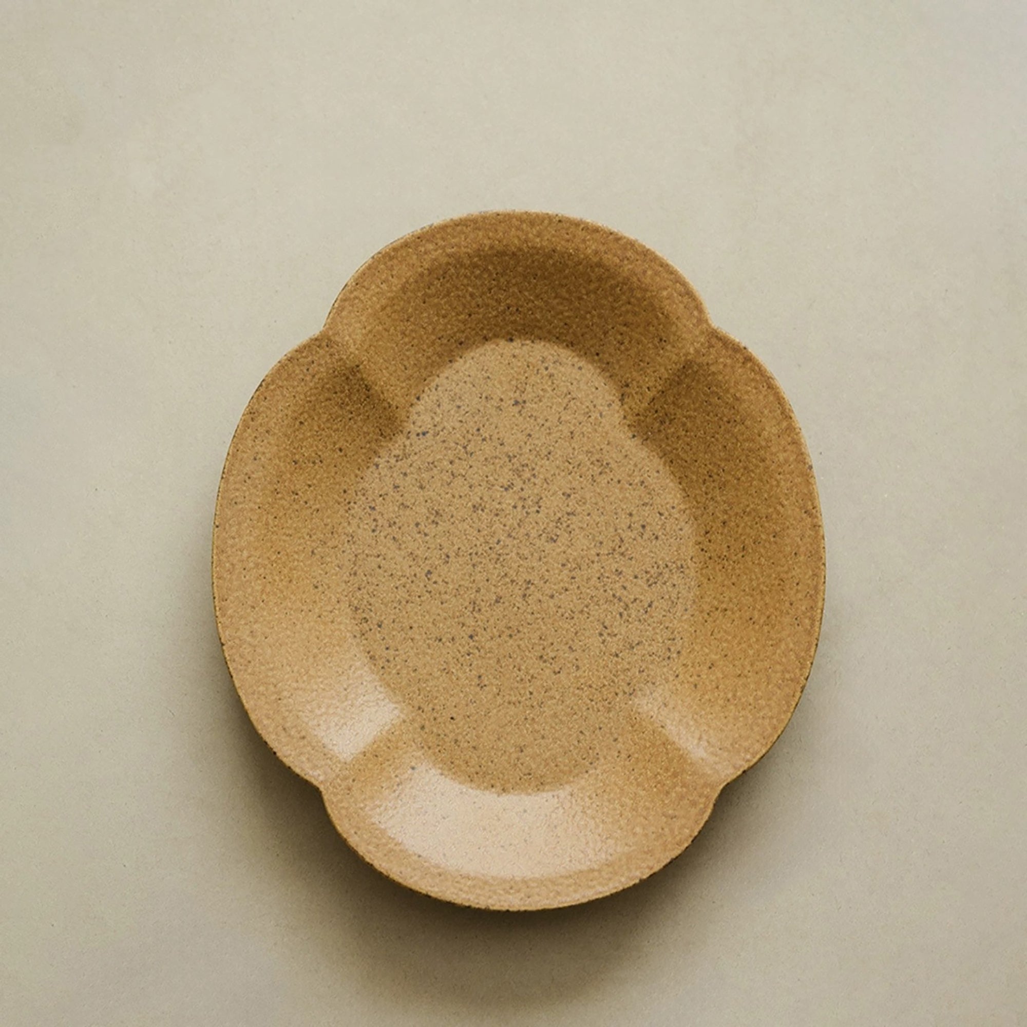 Assiette en forme de fleur begonia à effet cuisson four