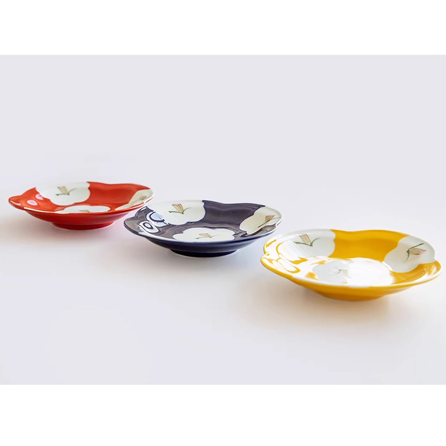 Assiette camélia Arita