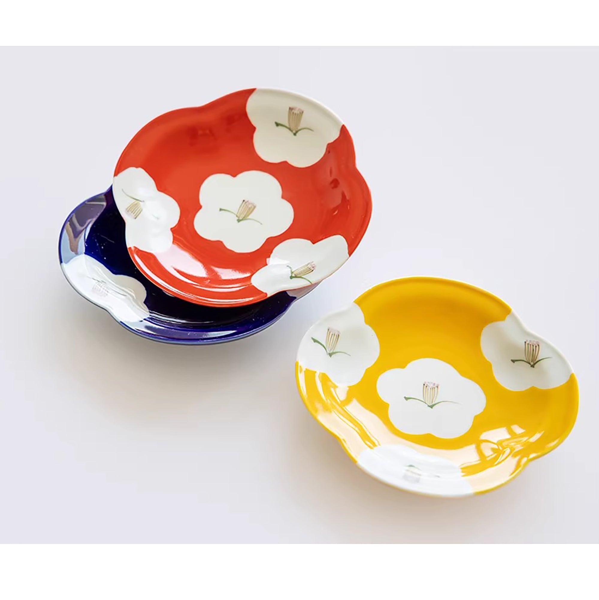 Assiette camélia Arita