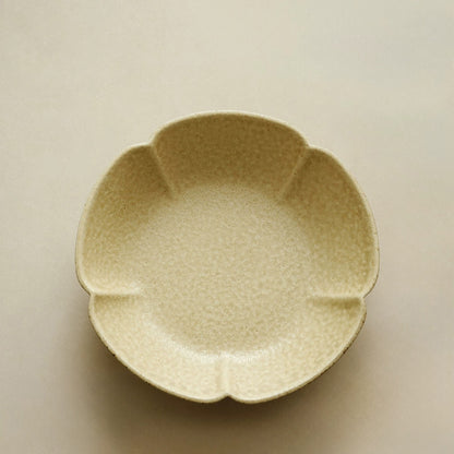 Assiette creuse en forme de fleur de prunier 