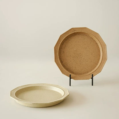 Assiette à douze côtés style minimaliste