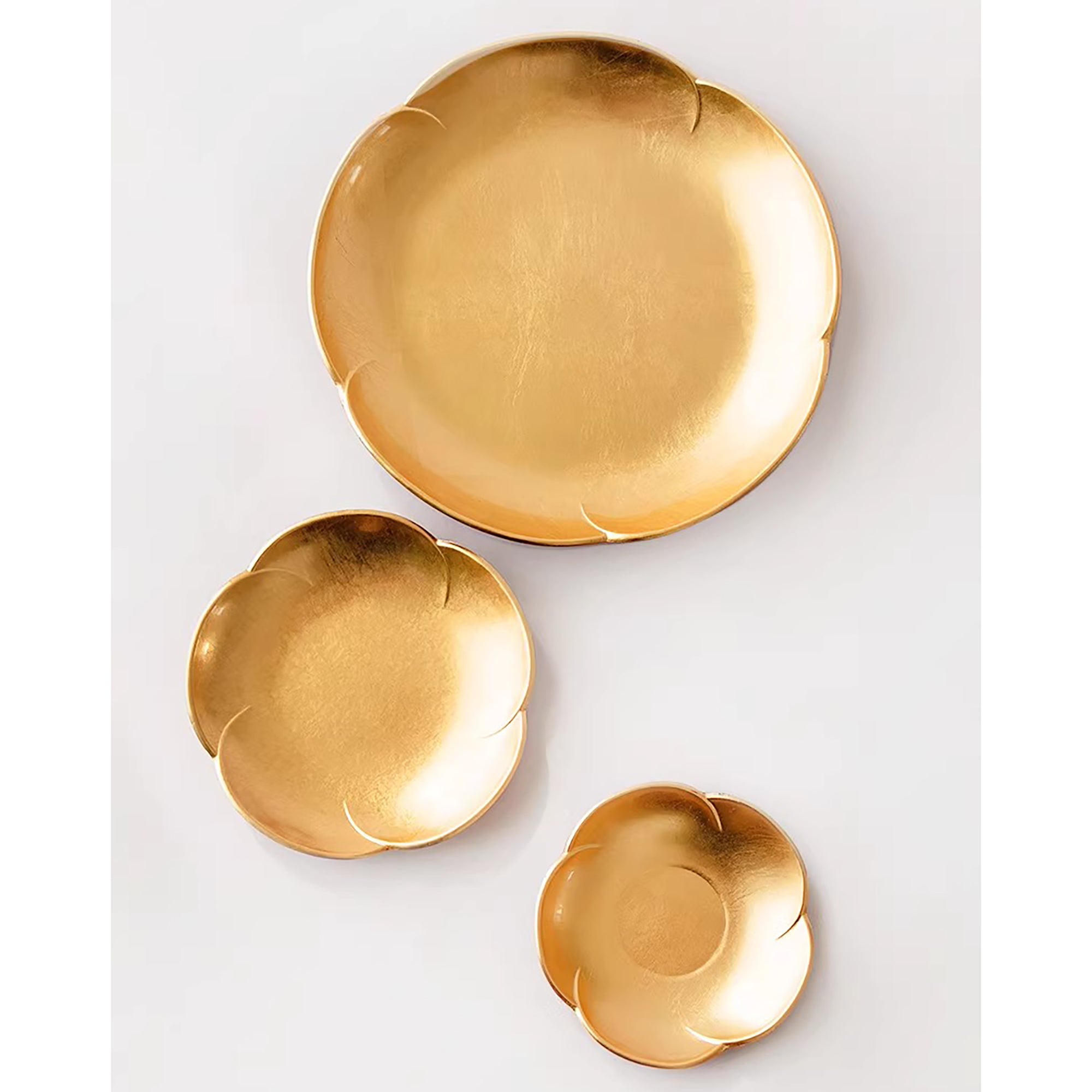 Assiette Yamanaka laque feuille d’or forme fleur