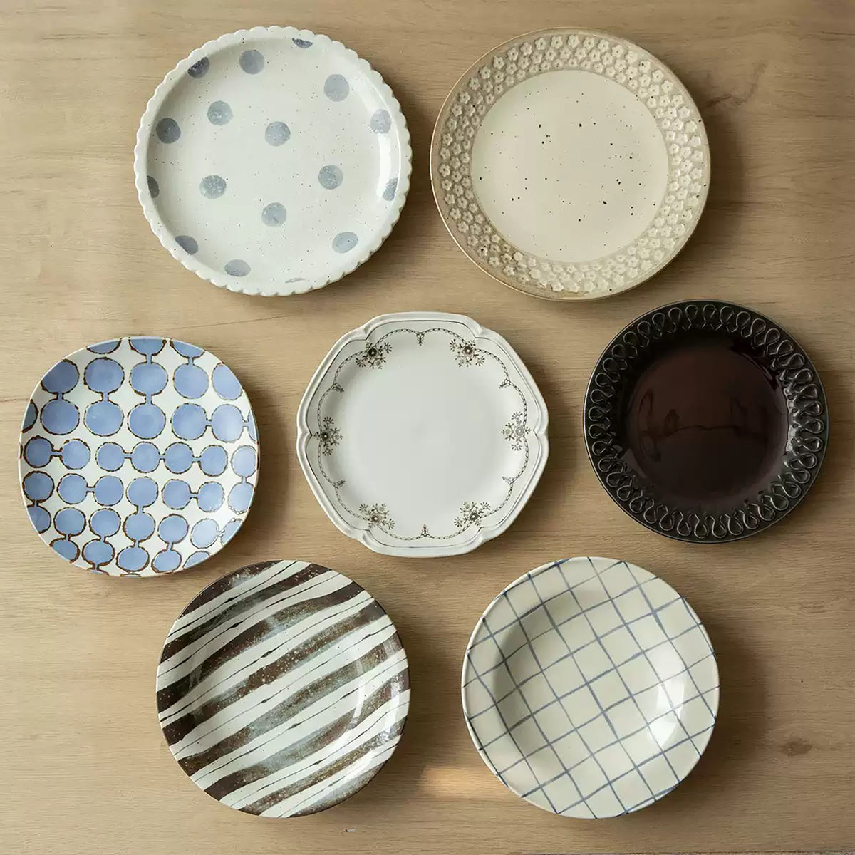Assiette japonaise Mino-yaki en céramique aux motifs rétro