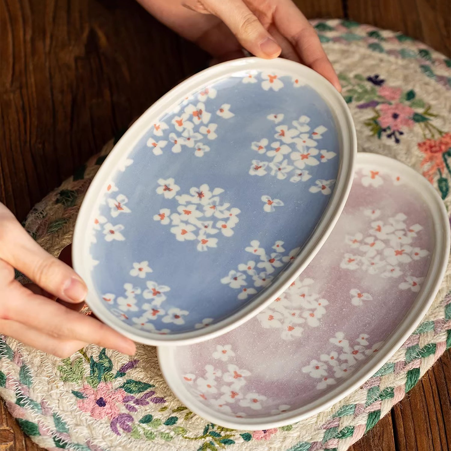 Assiette ovale Minoyaki motif narcisse peinte main