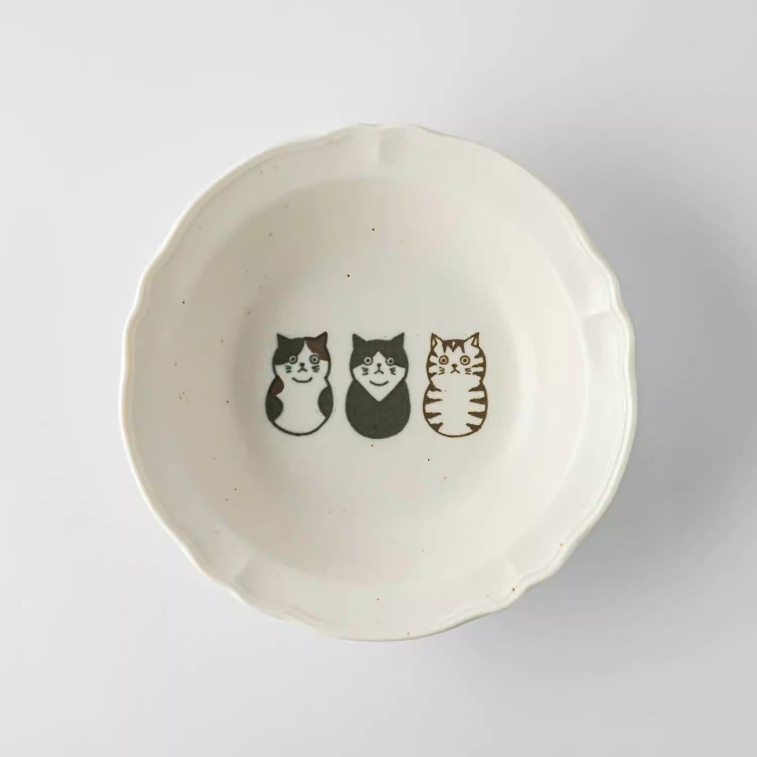 Assiette japonaise Seto yaki avec chats mignon