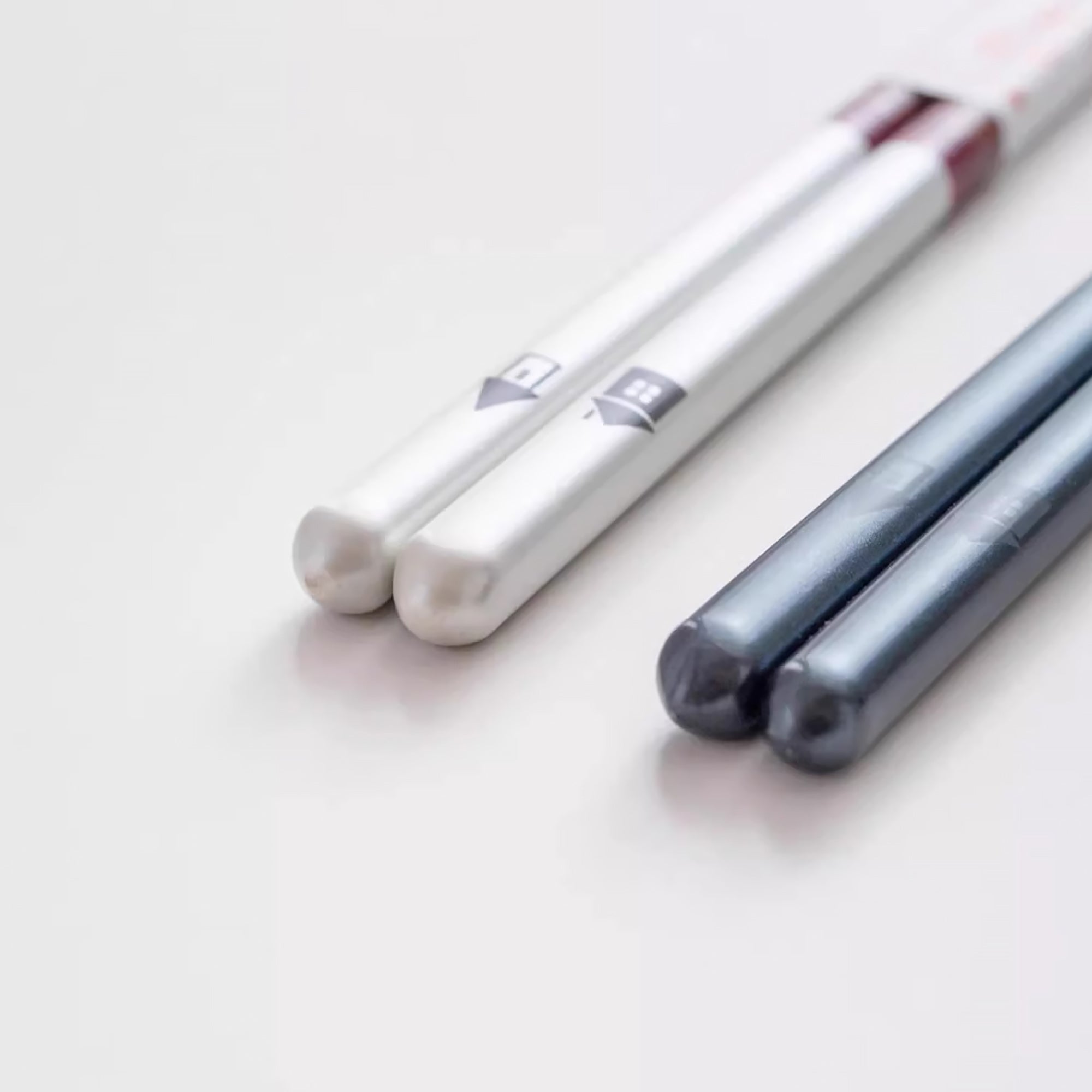 Baguettes en bois naturel Ishida avec Thème “Happy life”