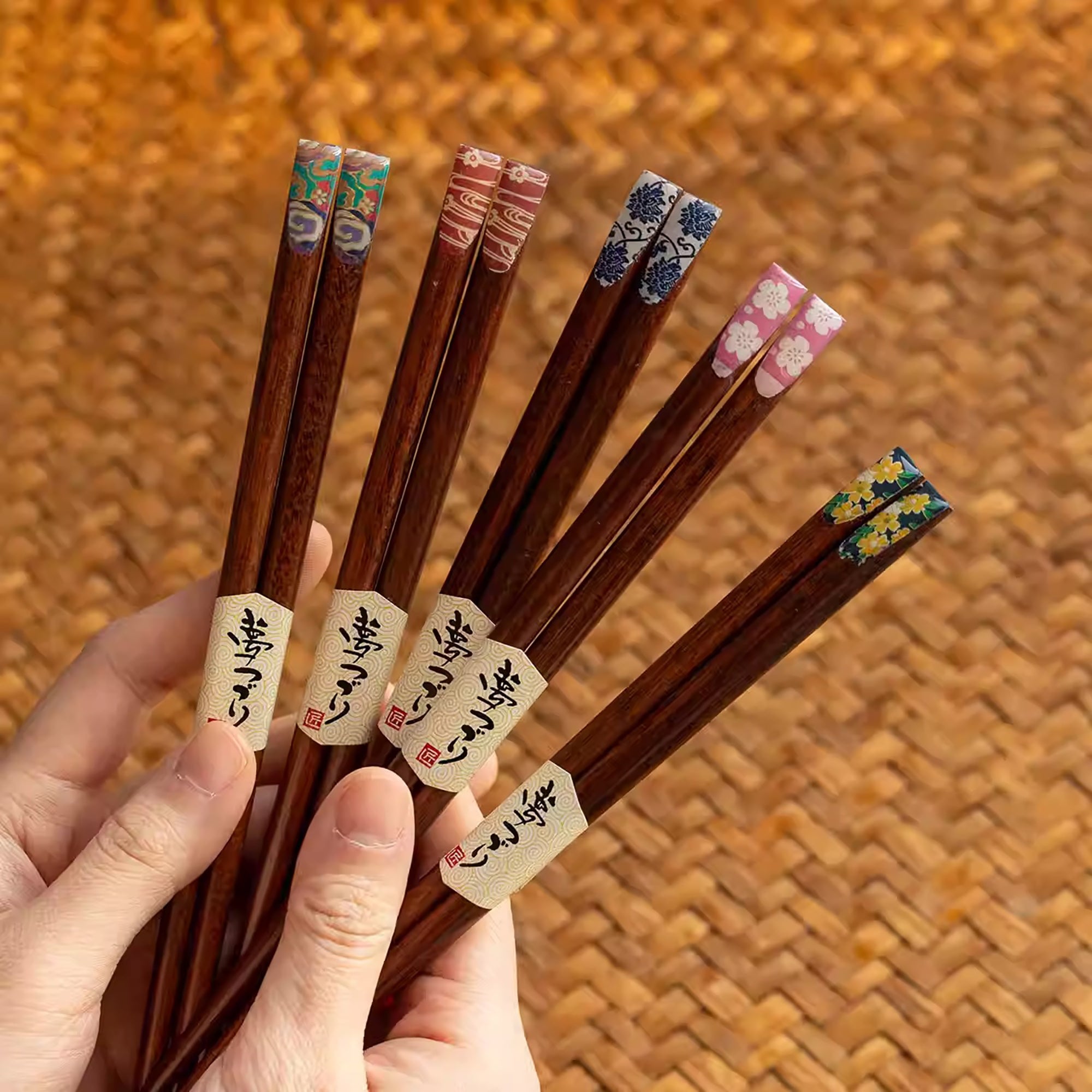 Baguettes Tanaka en bois naturel pointe fine