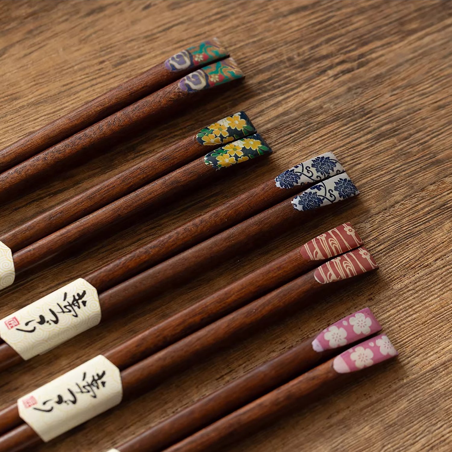 Baguettes Tanaka en bois naturel pointe fine