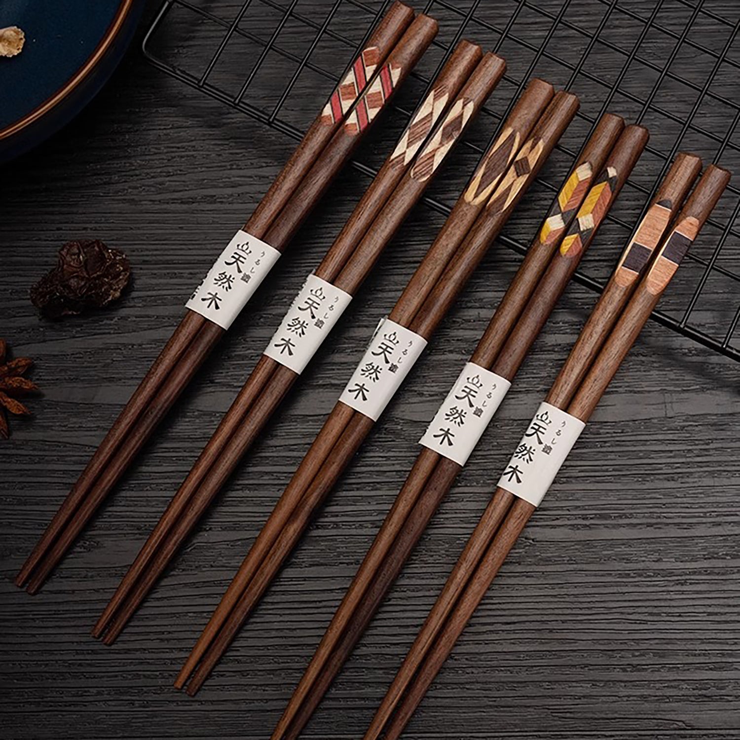 Baguettes en noyer avec rétro texture artisanale de Style japonais