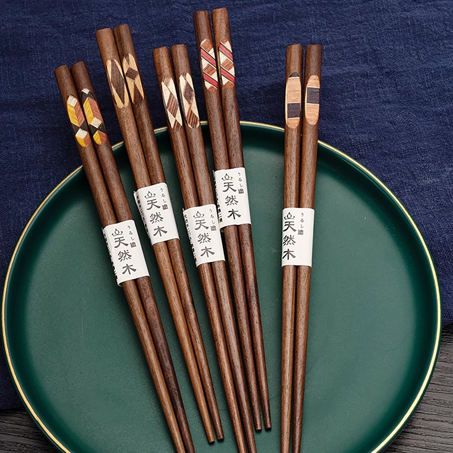 Baguettes en noyer avec rétro texture artisanale de Style japonais