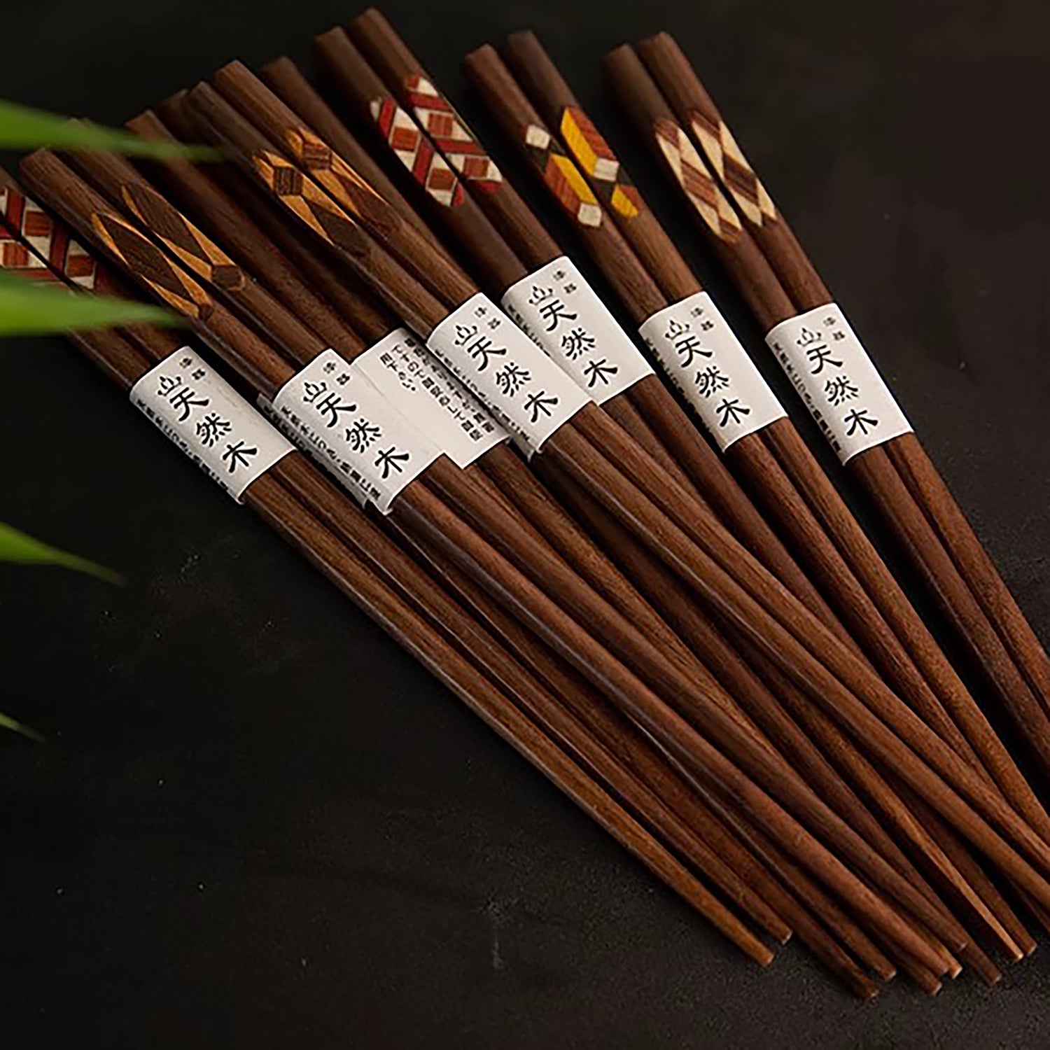 Baguettes en noyer avec rétro texture artisanale de Style japonais