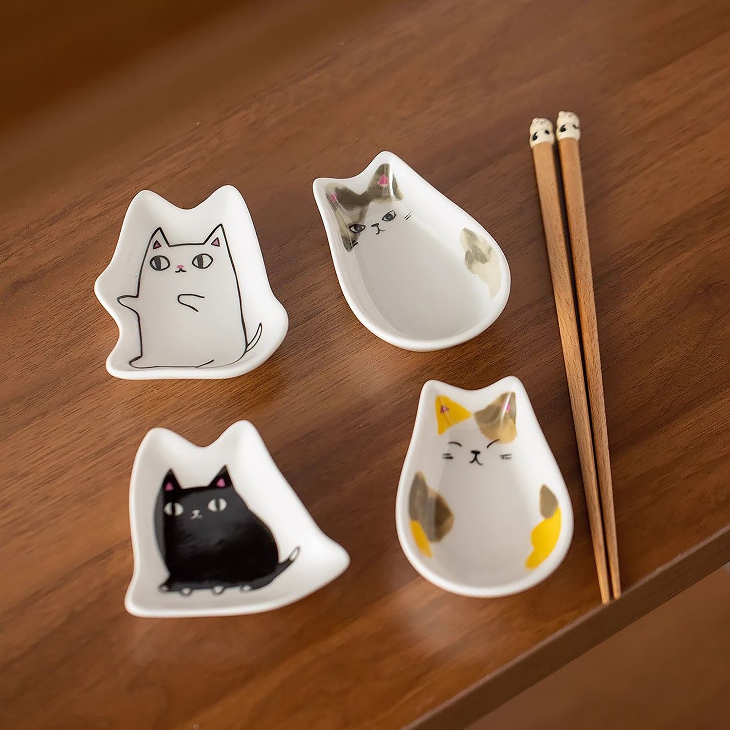 Coffret de baguettes en bois avec coupelle chat